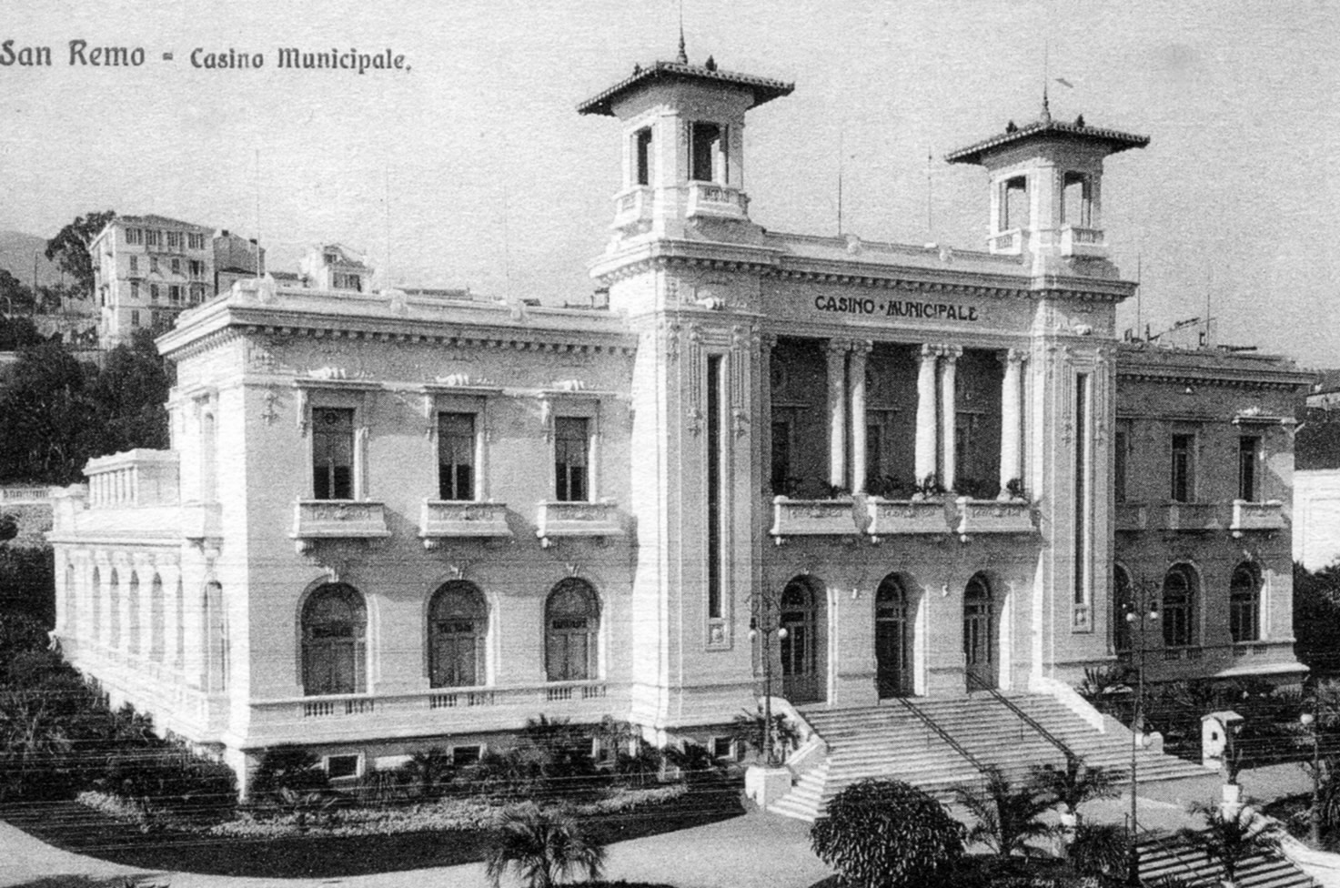 1928