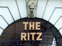 La banda del Ritz (2004)